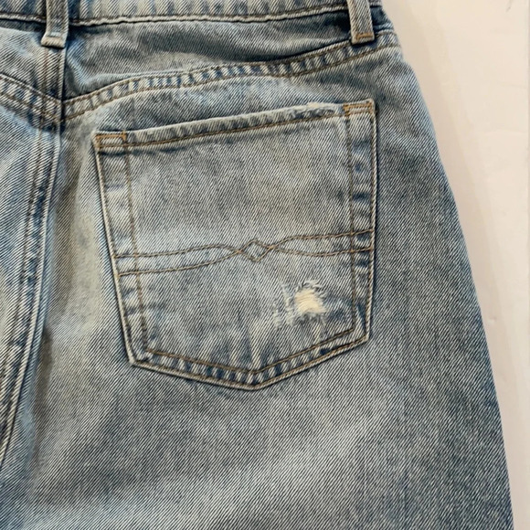 Lucky Brand Women’s Denim Mini Skirt Light Wash Distressed Size 4 / 27 - Picture 8 of 13